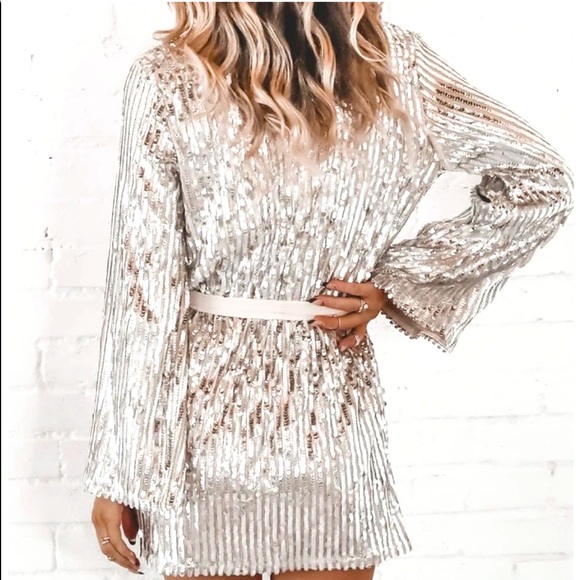 NWTs “Wrapped Up in Your Sequin” Mini Wrap Dress~M - Picture 7 of 9